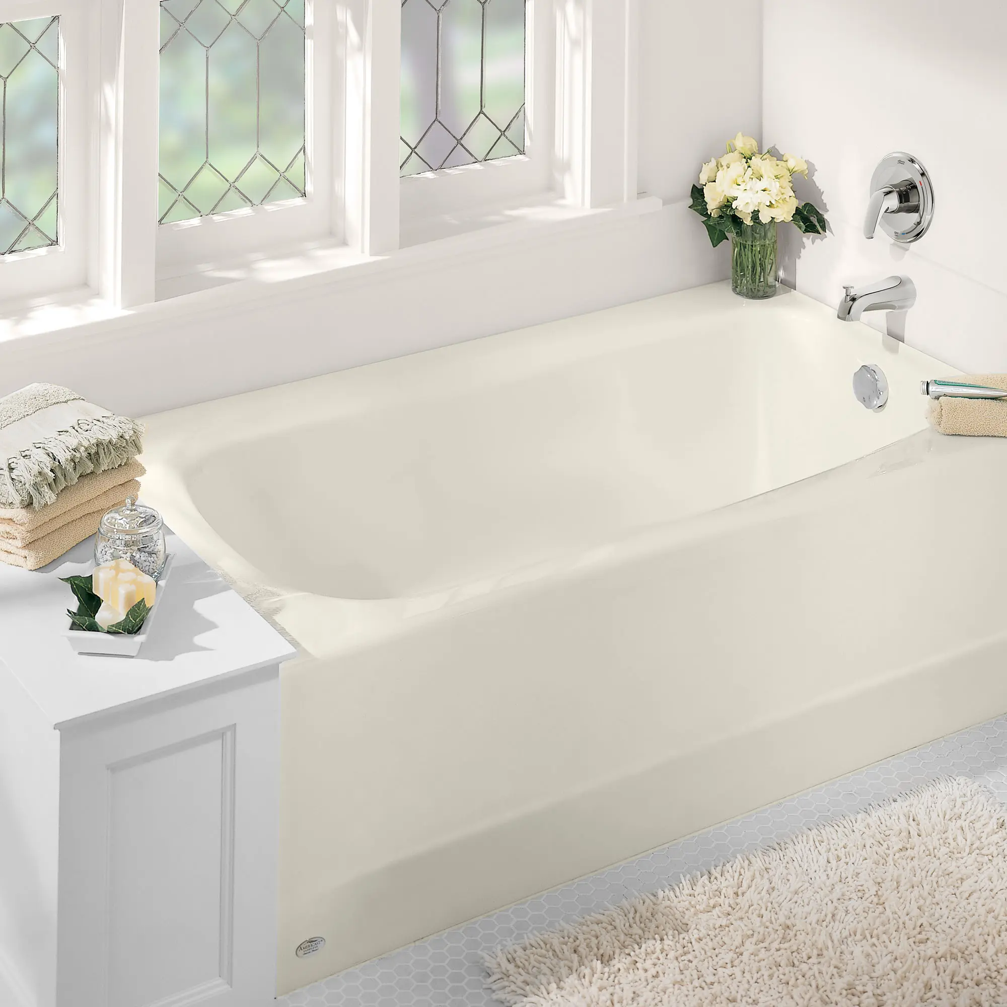 Cambridge® Americast® 60 x 32-Inch Integral Apron Bathtub With Right-Hand Outlet - Image 5